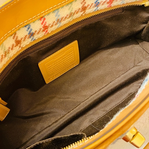 π°SOLDπ°Coach Shoulder Bag - Picture 9 of 13